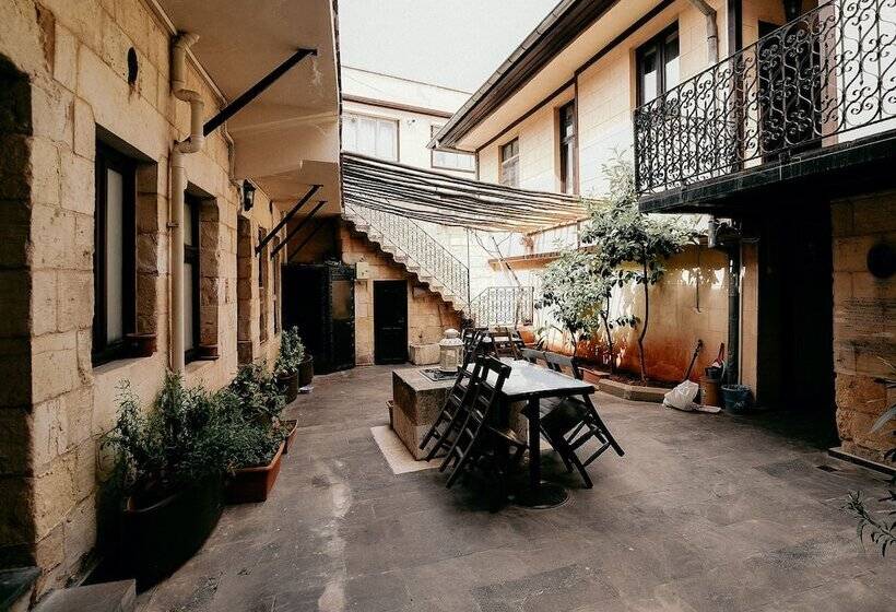 هتل Arifbey Konagi