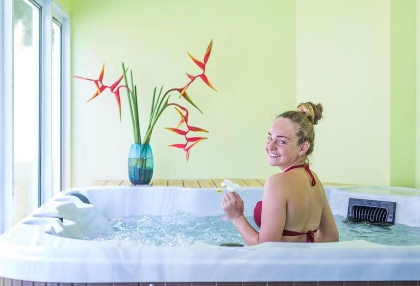 فندق Nautilus Samui  & Spa