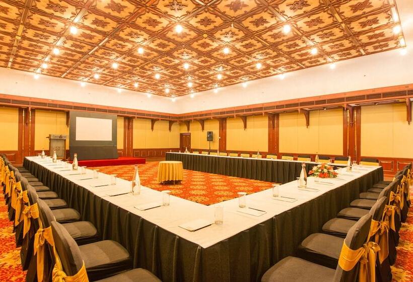 Casino Hotel   Cgh Earth, Cochin