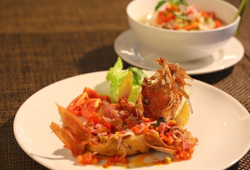 هتل Aryaduta Manado