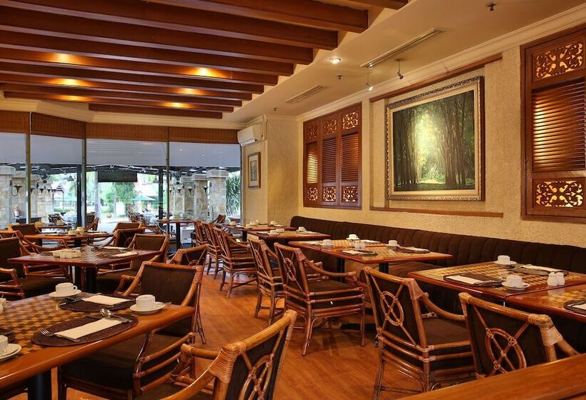 هتل Aryaduta Pekanbaru