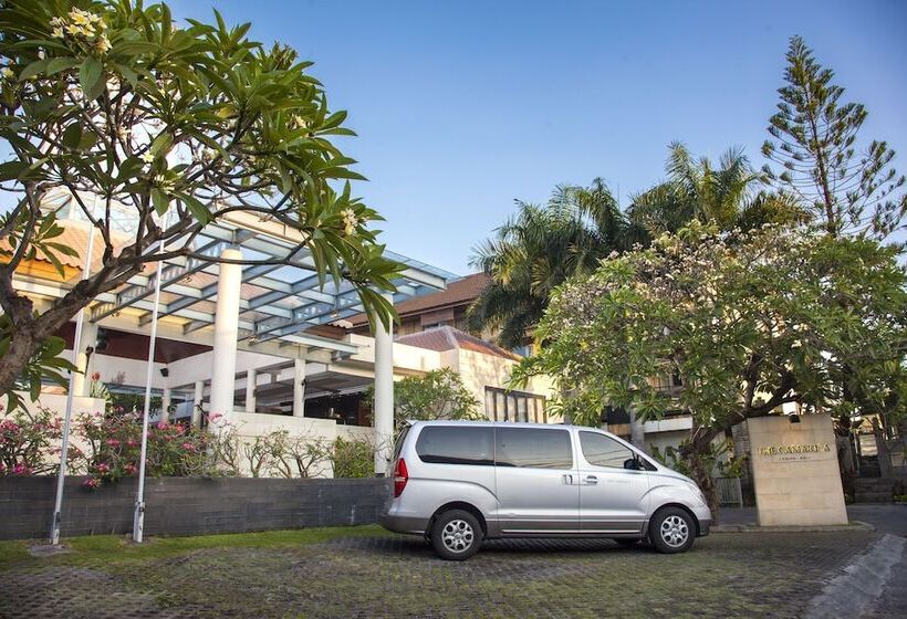 فندق Away Bali Legian Camakila Resort