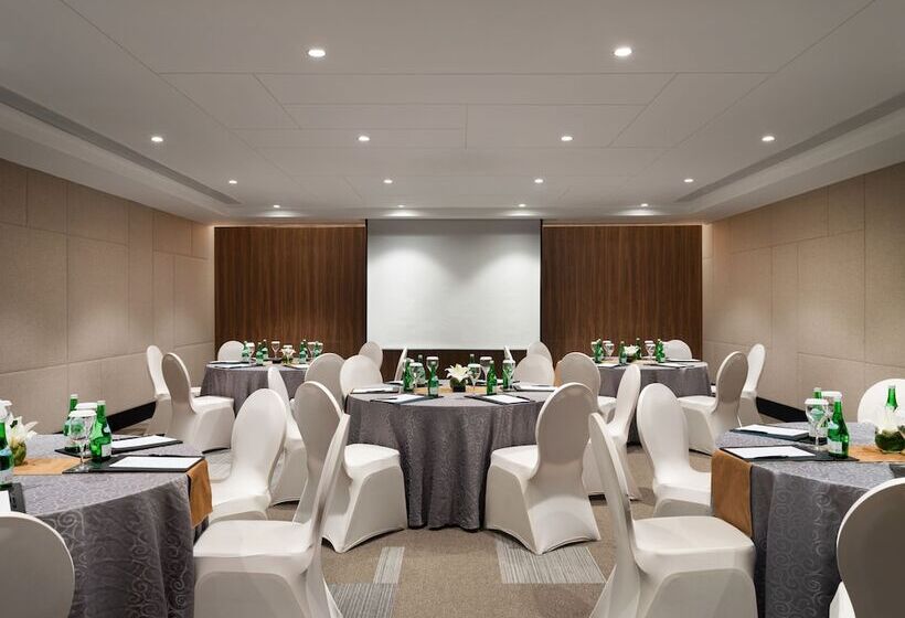 هتل Ayana Midplaza Jakarta