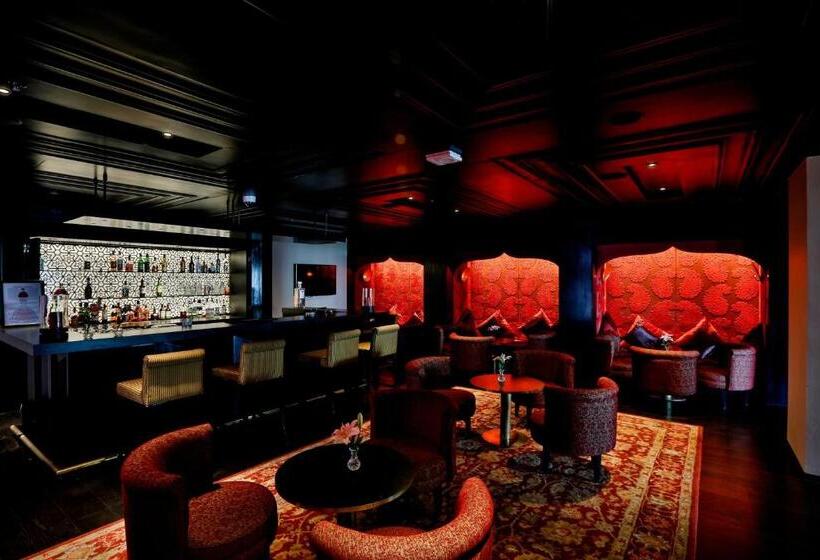 هتل Crowne Plaza Chennai Adyar Park