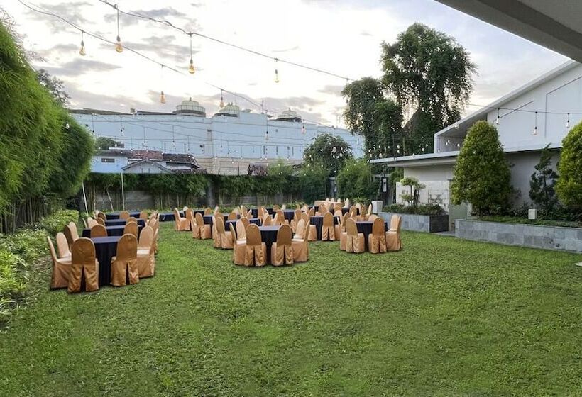 هتل Kimaya Sudirman Yogyakarta By Harris