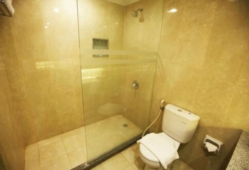 هتل New Saphir Yogyakarta