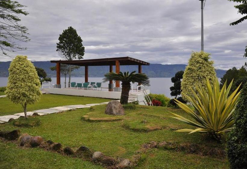 هتل Patra Jasa Parapat