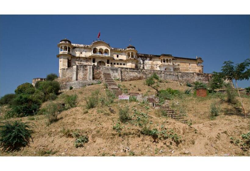 בית מלון כפרי Ramgarh Lodge, Jaipur – Ihcl Seleqtions