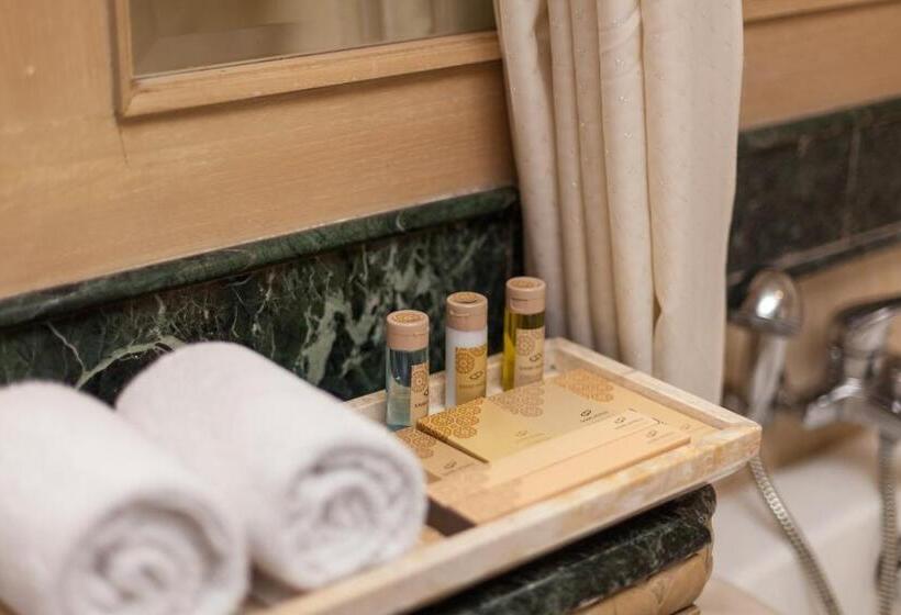 هتل Sahid Jaya Lippo Cikarang