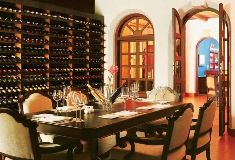 فندق Taj Kumarakom Resort And Spa Kerala