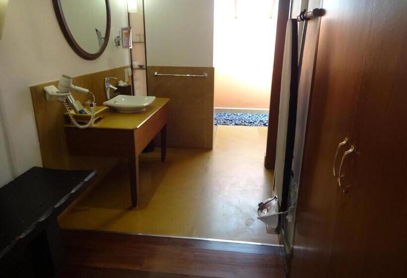 فندق Taj Kumarakom Resort And Spa Kerala