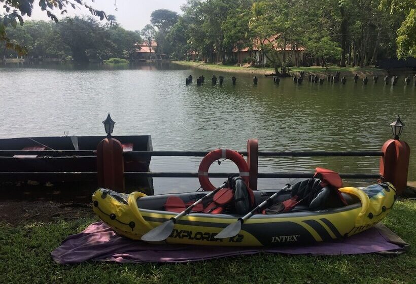 فندق Taj Kumarakom Resort And Spa Kerala