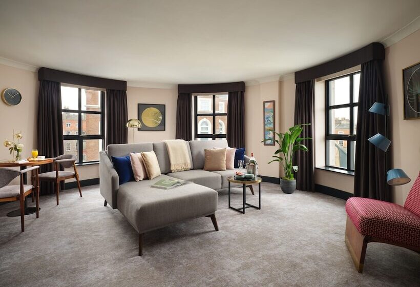 בית מלון כפרי The Alex