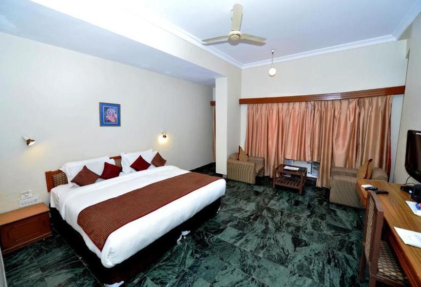 هتل Vishnupriya