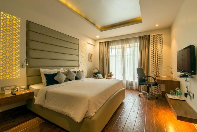 هتل Howard Plaza The Fern, Agra