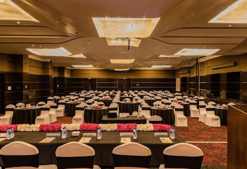 The Residence Hotel & Apartments