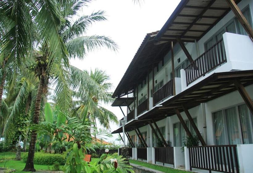 בית מלון כפרי Grand Elty Krakatoa