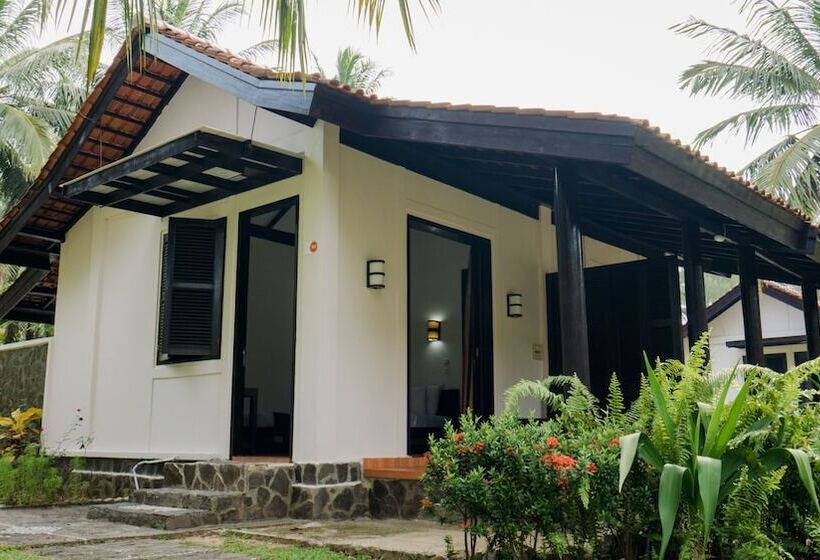 בית מלון כפרי Grand Elty Krakatoa