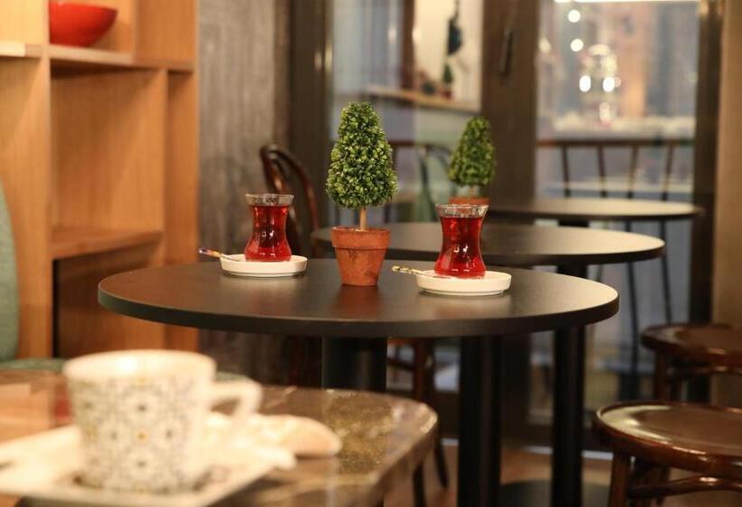 فندق Roomers Nisantasi