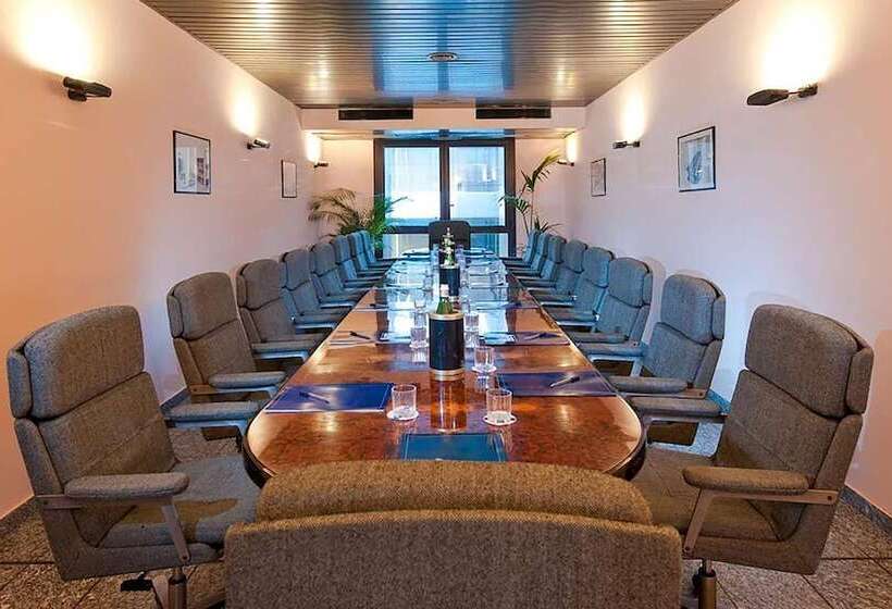 בית מלון כפרי Comtur