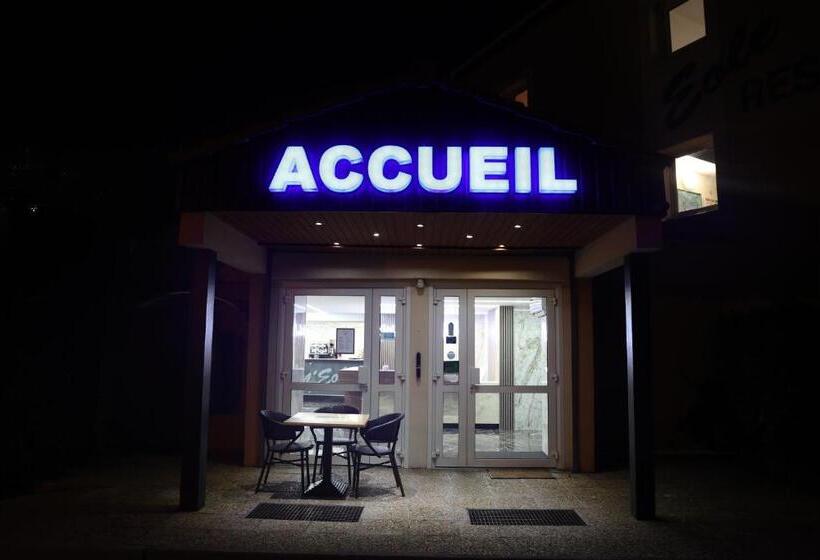 فندق Hôtel Restaurant Clément Ader