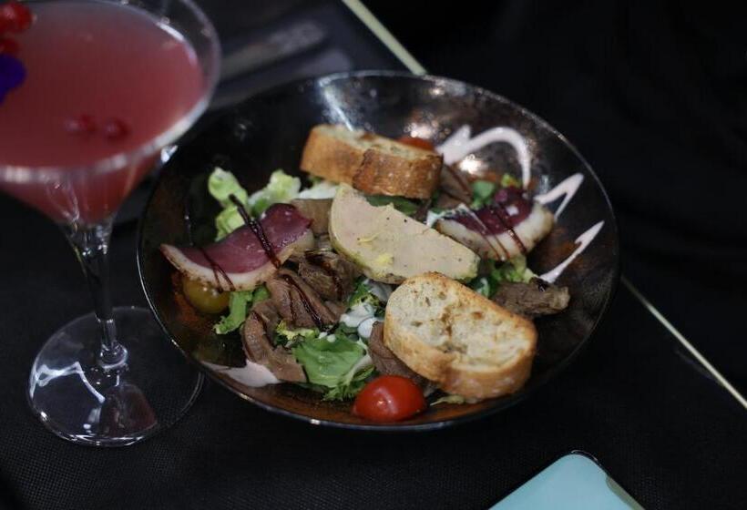 فندق Hôtel Restaurant Clément Ader