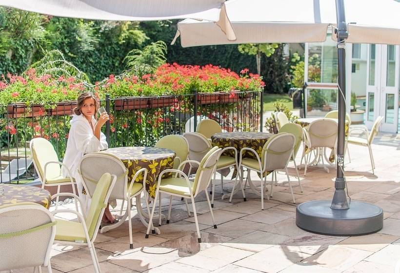 فندق Alpholiday Dolomiti Wellness & Family