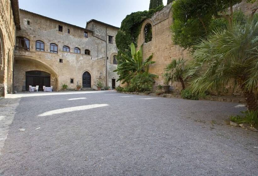 호텔 La Badia Di Orvieto