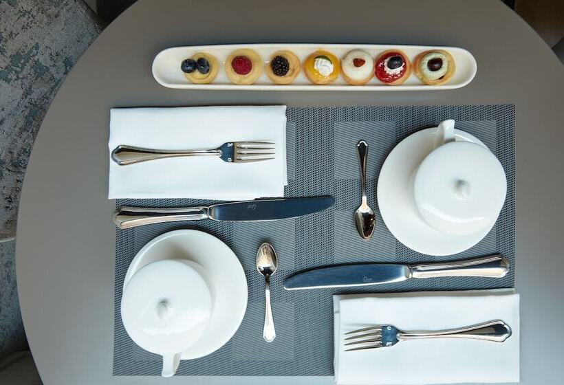 בית מלון כפרי The Code