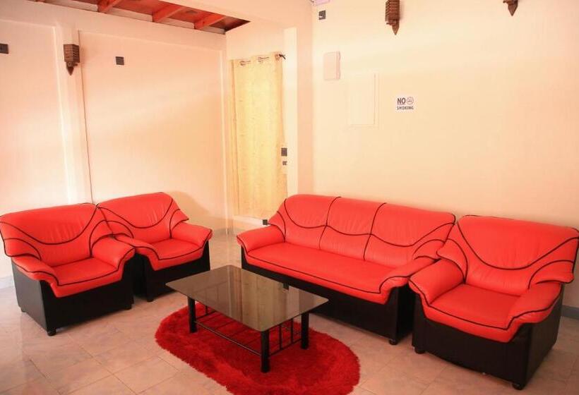 Pensió Evila Inn   Thoddoo