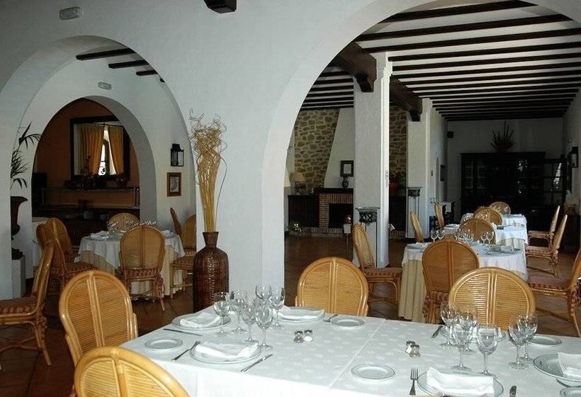 Hostal Doña Lola Marina