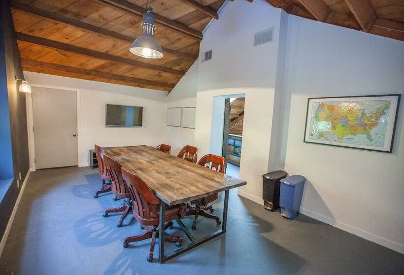 פונדק Podshare Venice