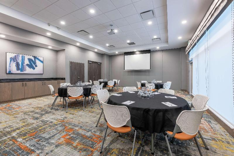 فندق Hampton Inn & Suites Charlottetown