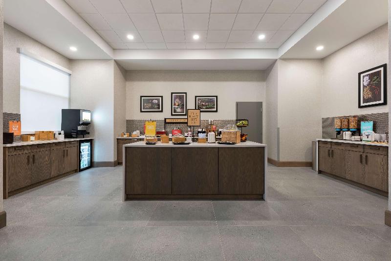 فندق Hampton Inn & Suites Charlottetown