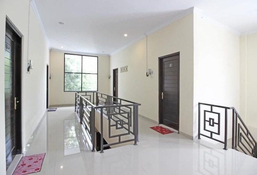 پانسیون Greenhouse Exclusive Tegalwaras