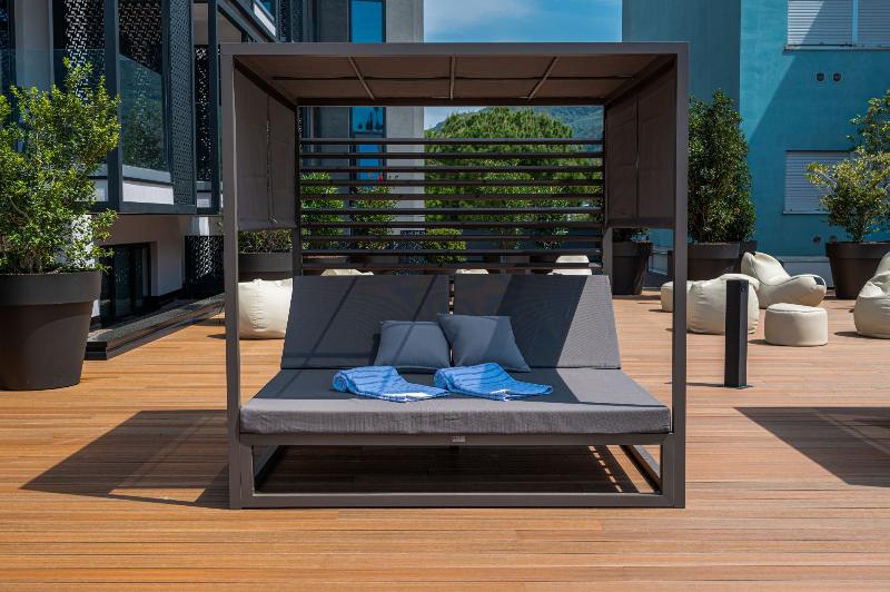 Lake Front Hotel Mirage