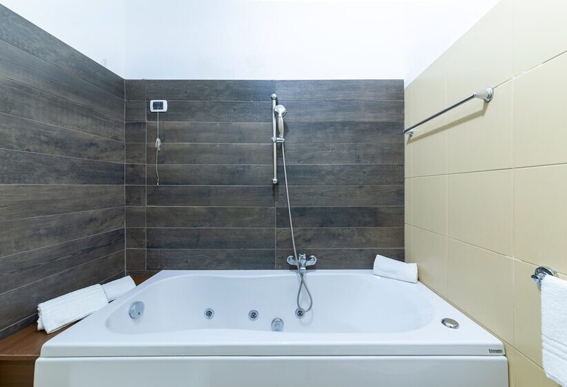 בית מלון כפרי Sakura