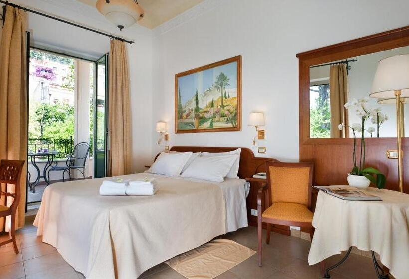 هتل Villa Schuler