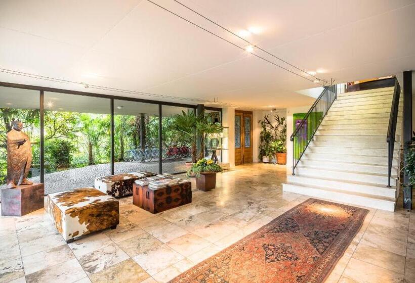 هتل Villa Tivoli