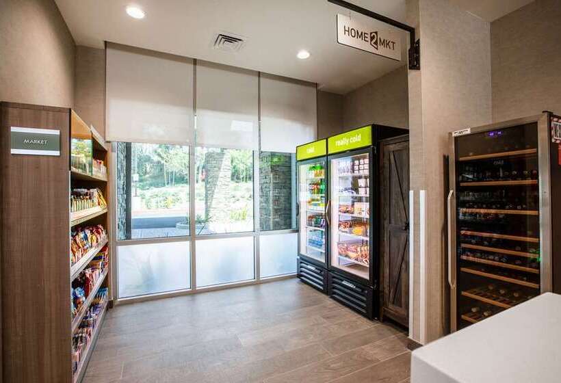 فندق Home2 Suites By Hilton Carlsbad