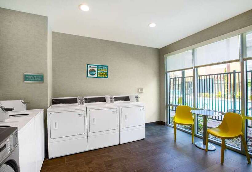 فندق Home2 Suites By Hilton Carlsbad