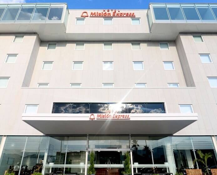 فندق Misión Express San Juan Del Río