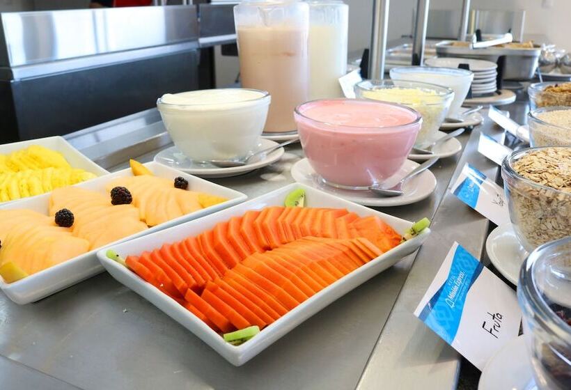 فندق Misión Express San Juan Del Río