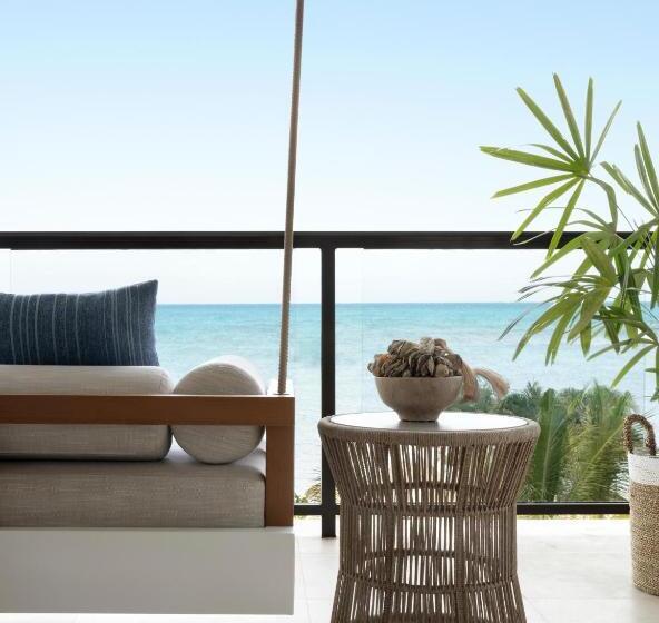 استراحتگاه Sandals Negril   All Inclusive Couples Only