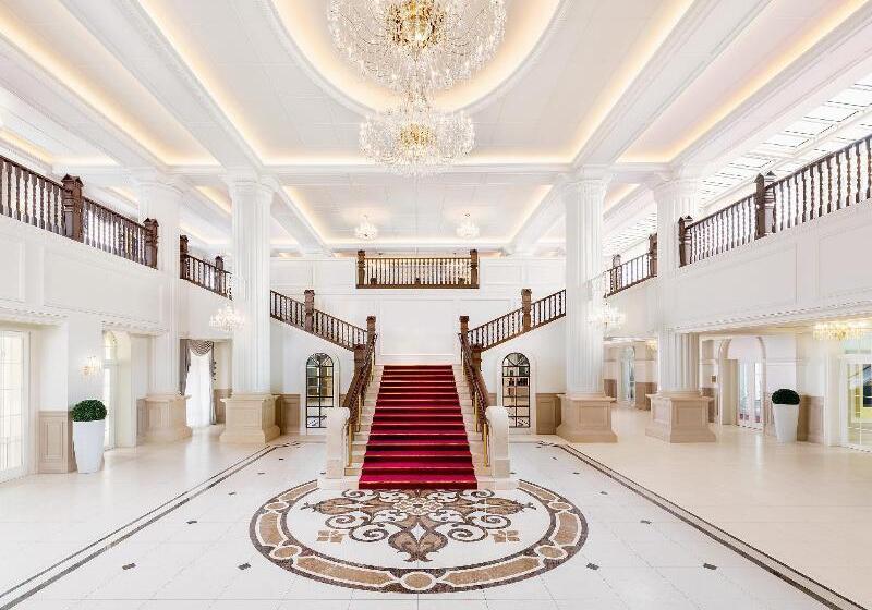 Takarazuka Hotel