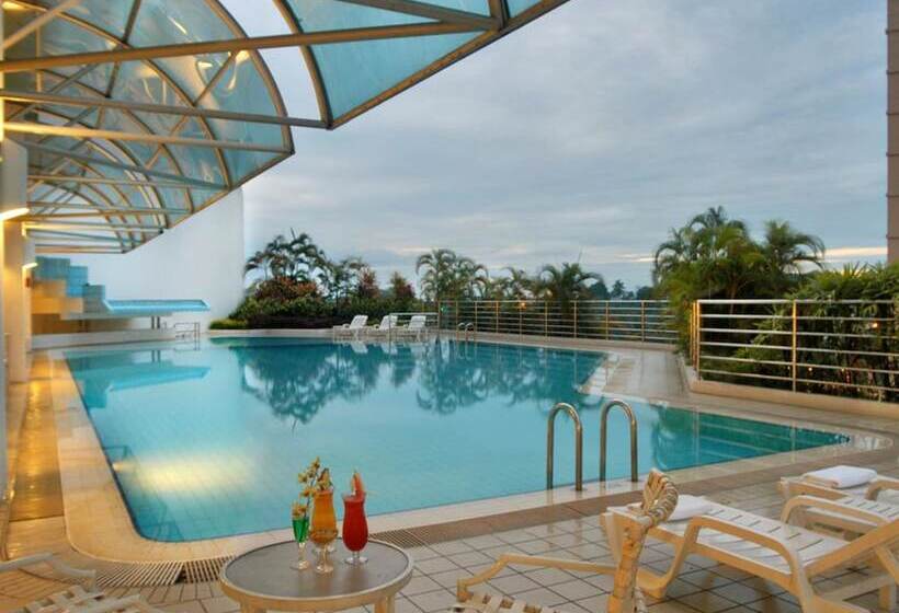 هتل Puteri Wing  Riverside Majestic