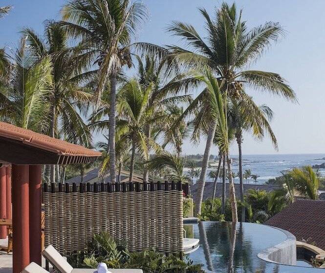 Four Seasons Resort Punta Mita