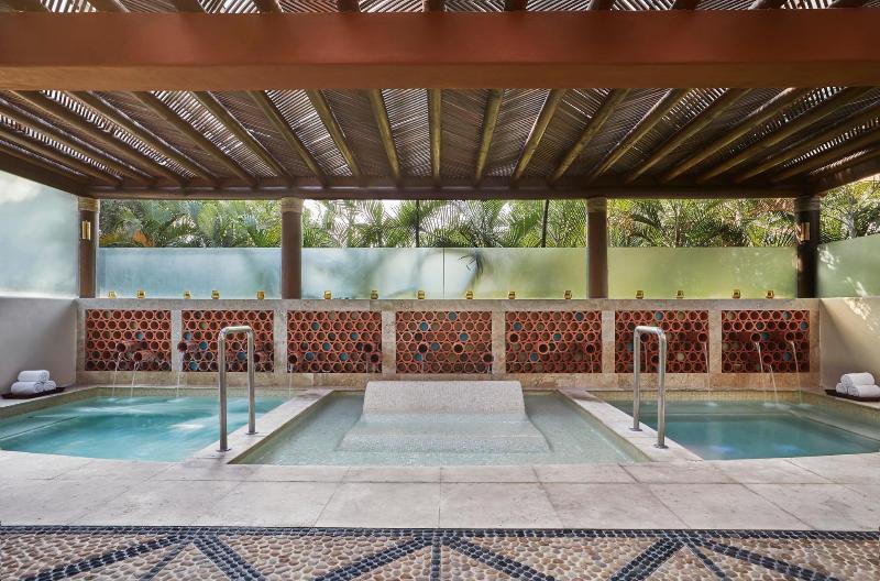 Four Seasons Resort Punta Mita