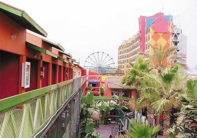 ホテル Festival Plaza Playas Rosarito