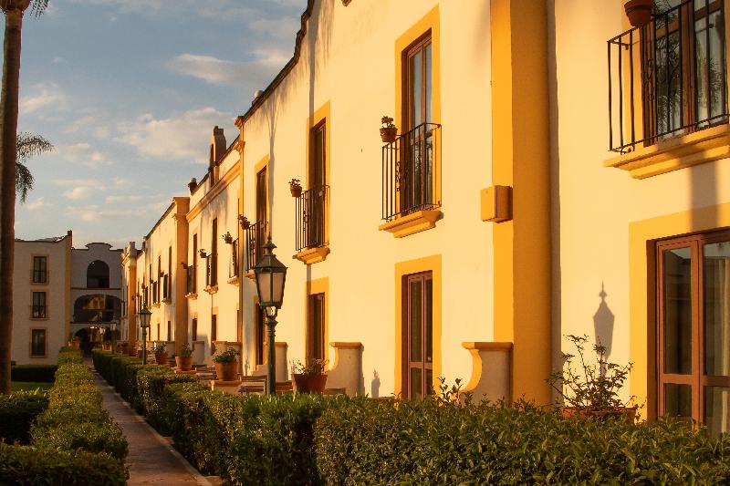 Отель Misión Grand Juriquilla